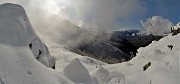 26 Vista tra la nebbia verso il Resegone in lontananza